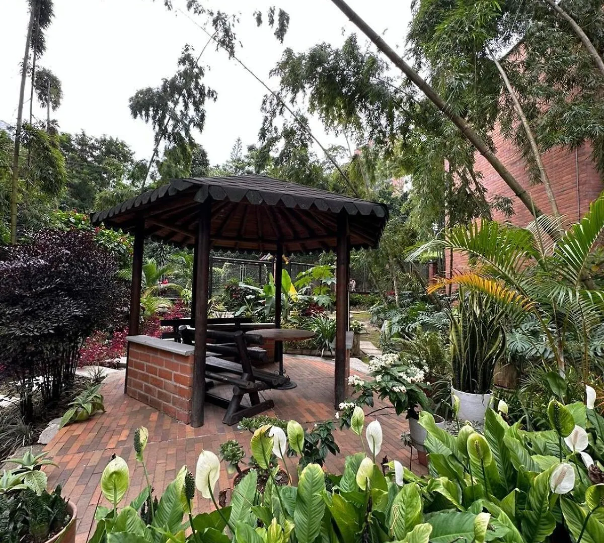 Apartamento En El Poblado Junto Al Cc Santa Fe Medellín