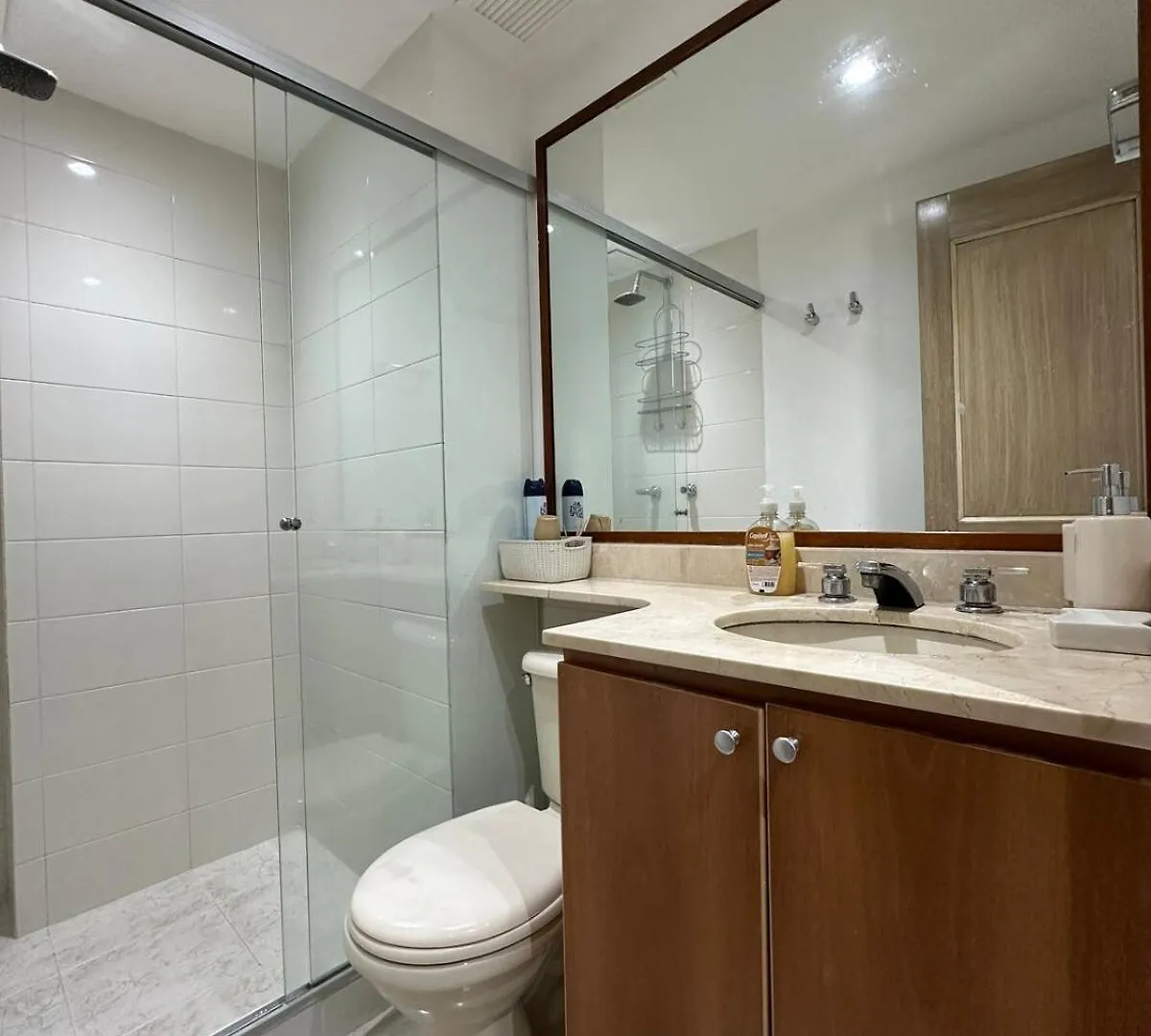 Apartamento En El Poblado Junto Al Cc Santa Fe Medellín 0*,